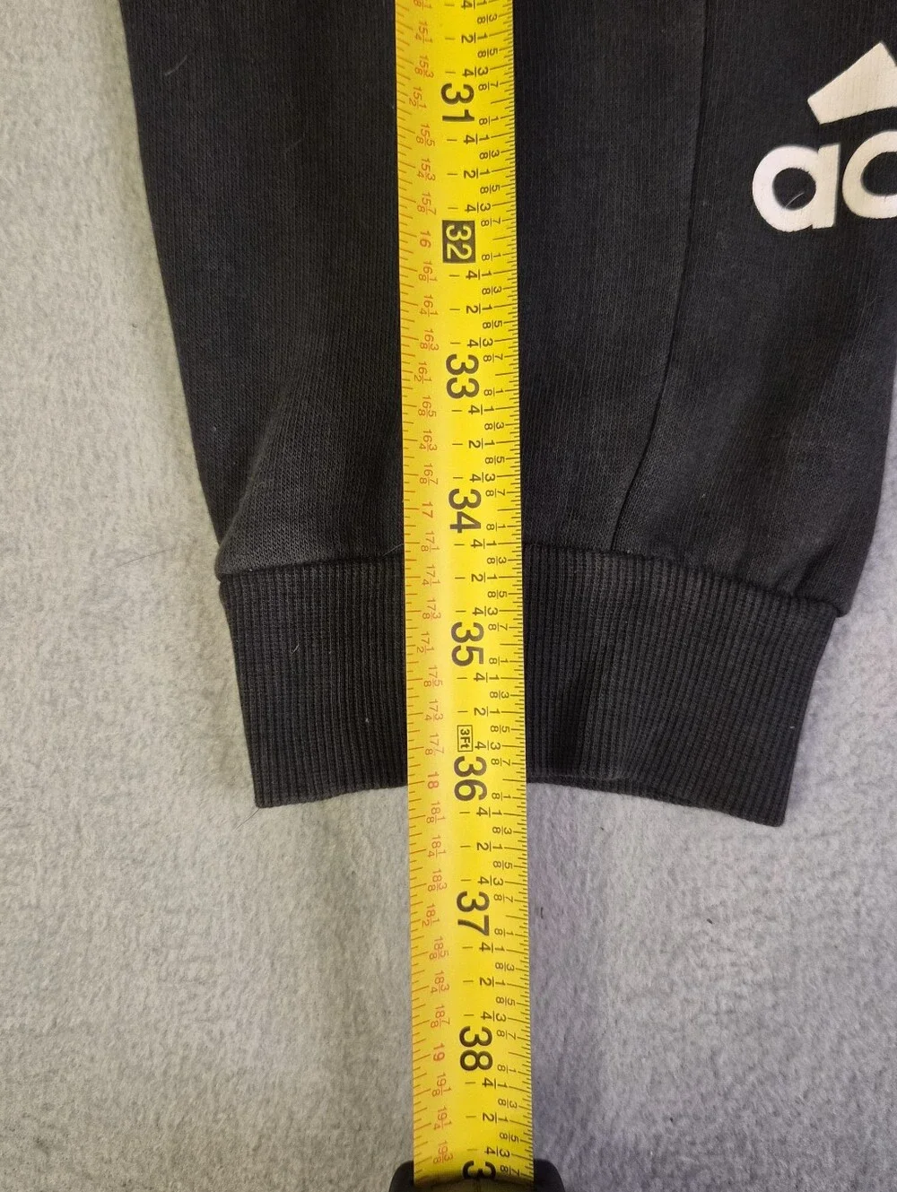Adidas blackjoggers Unisex Size M #athleisure #sweatpants